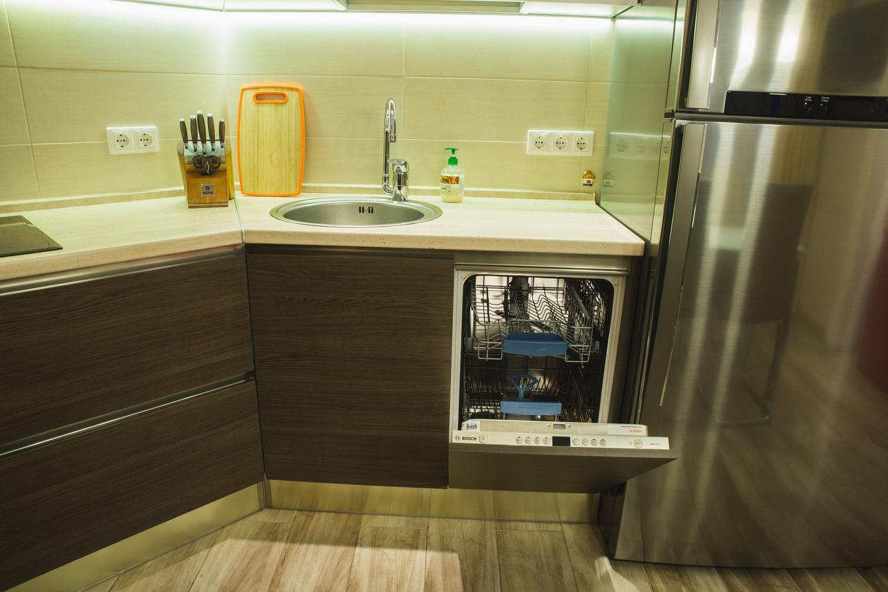 Apartments "Pleasure" Kyiv Exterior photo