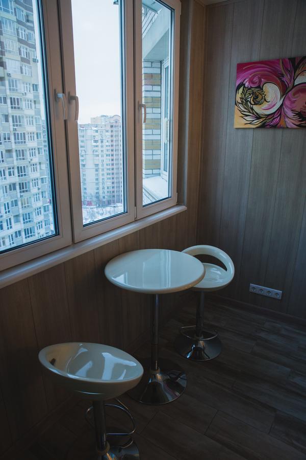 Apartments "Pleasure" Kyiv Exterior photo